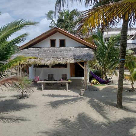Beach Front Bungalows At The Coconut Canoa Exteriér fotografie